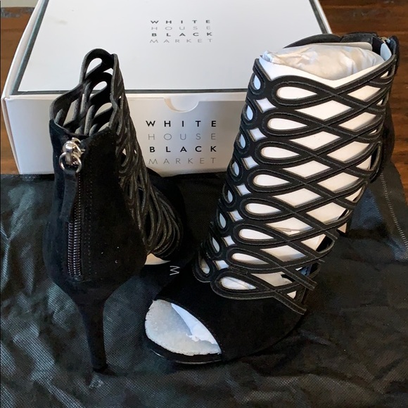 Black Suade Heel - Picture 3 of 7